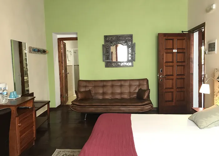 Gara Hotel