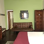Gara Szálloda