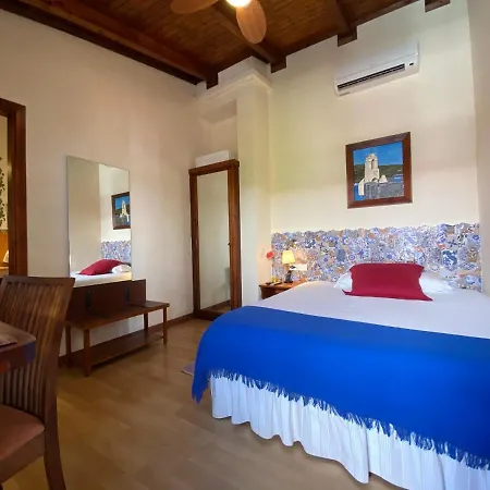 Gara Otel Garachico (Tenerife)