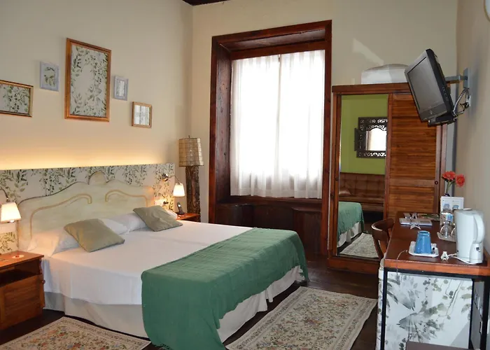 Hotel Gara 4*